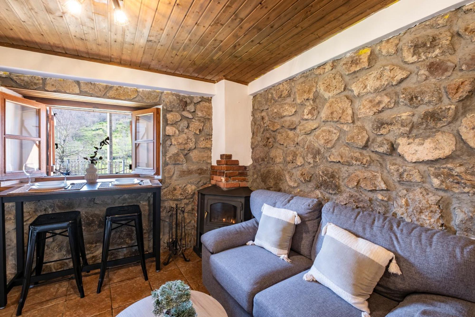 Apartamentos Rurales La Laguna Somiedo Valle de Lago 外观 照片